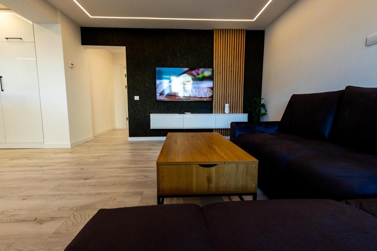 Modern Premium Apartment 1 Tergovistye Kültér fotó